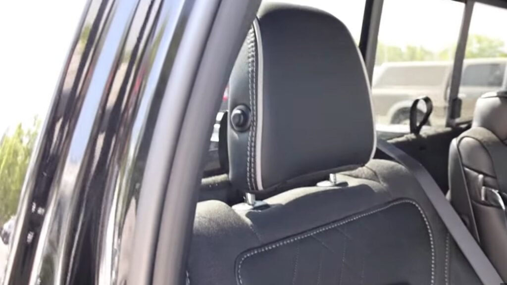 Rear Seat Features