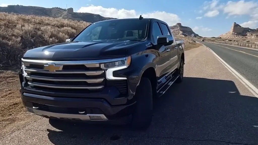 Exterior of the 2023 Chevy Silverado High Country