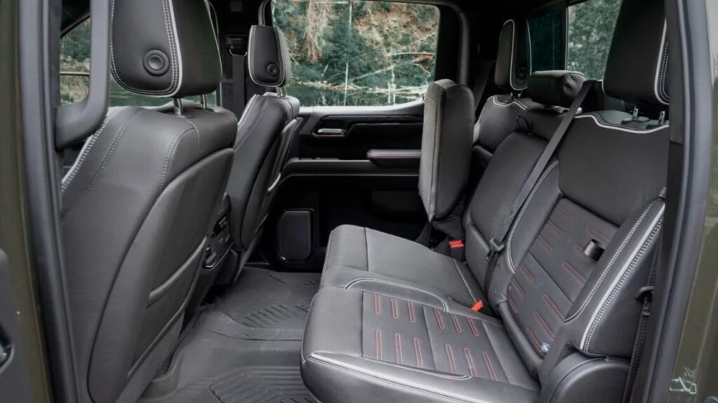 Interior of the 2023 Chevy Silverado High Country