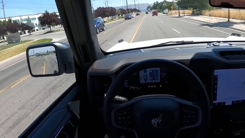 Land Cruiser Front Cabin
