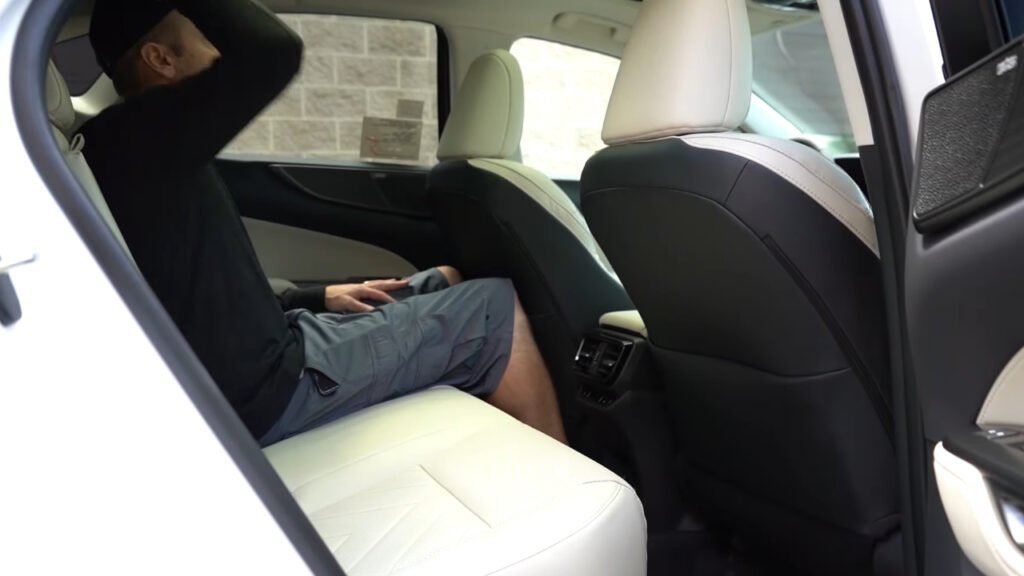 Rear Leg Room