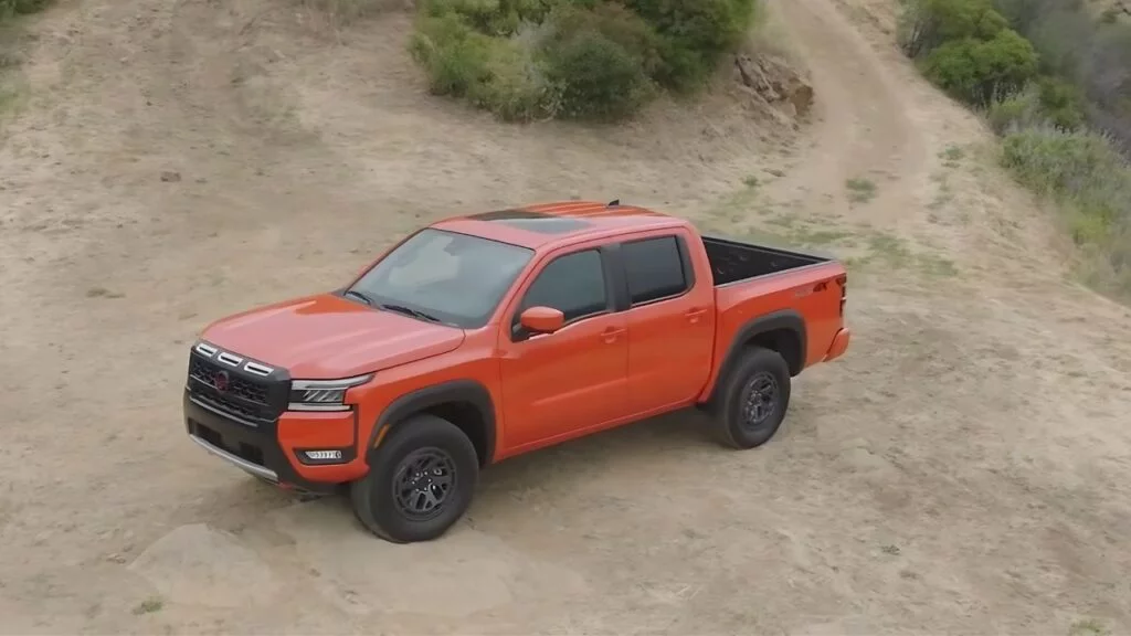 2025 Nissan Frontier Exterior and Interior Features