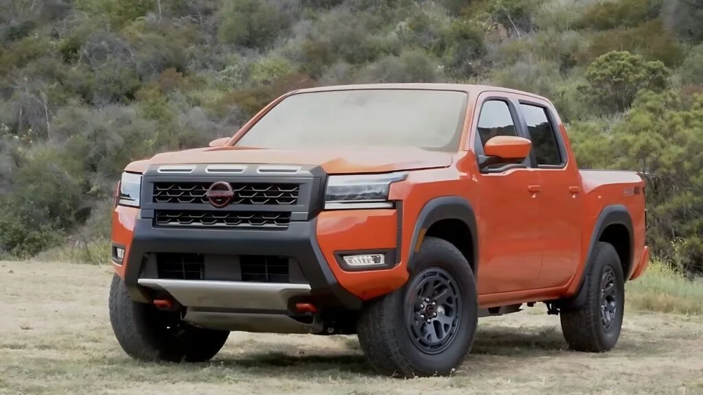 2025 Nissan Frontier Exterior and Interior Features