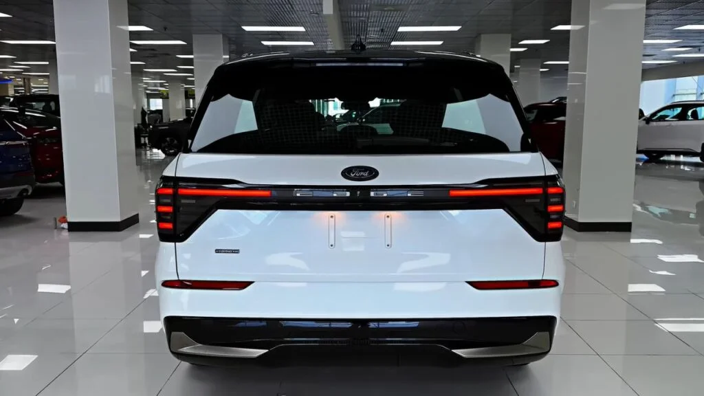 2025 Ford Edge