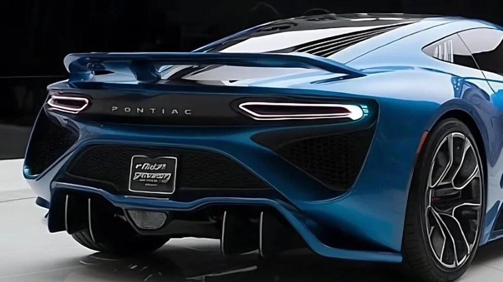 Cutting-Edge Rear Design and Innovative Paintwork