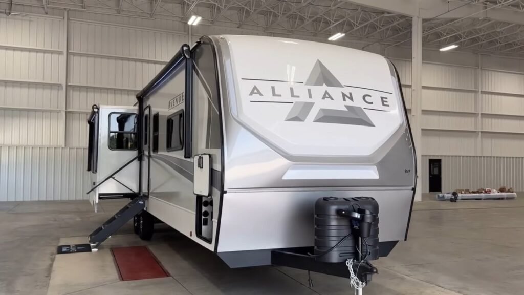 2025 Alliance Avenue TT 332RL Exterior