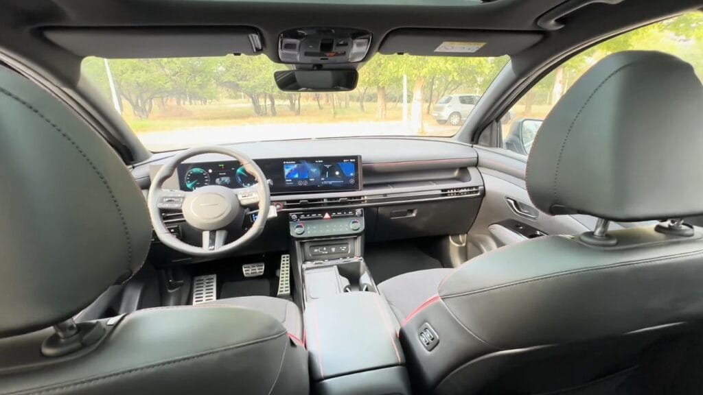 2025 Hyundai Tucson Hybrid Interior