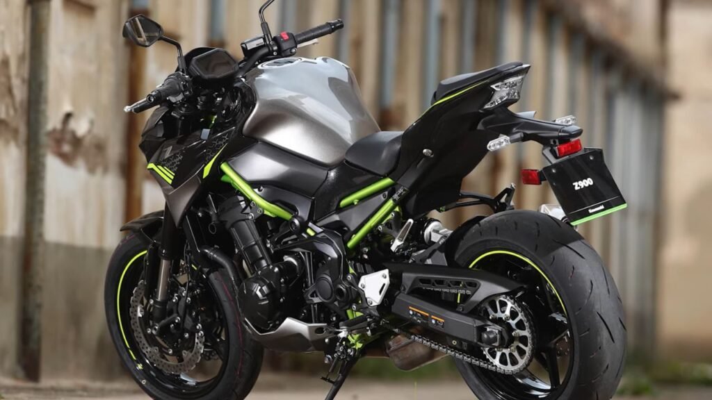 2025 Kawasaki Z900 Colors
