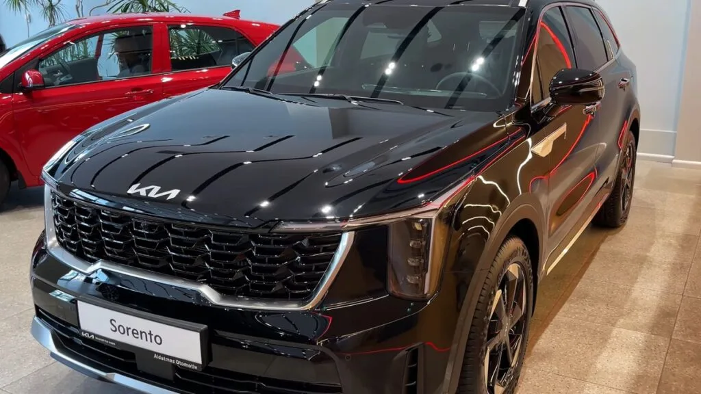 2025 Kia Sorento Hybrid Exterior