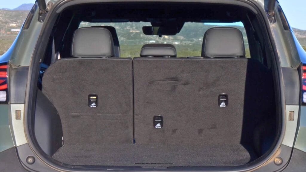 2025 Kia Sportage Hybrid Cargo Space