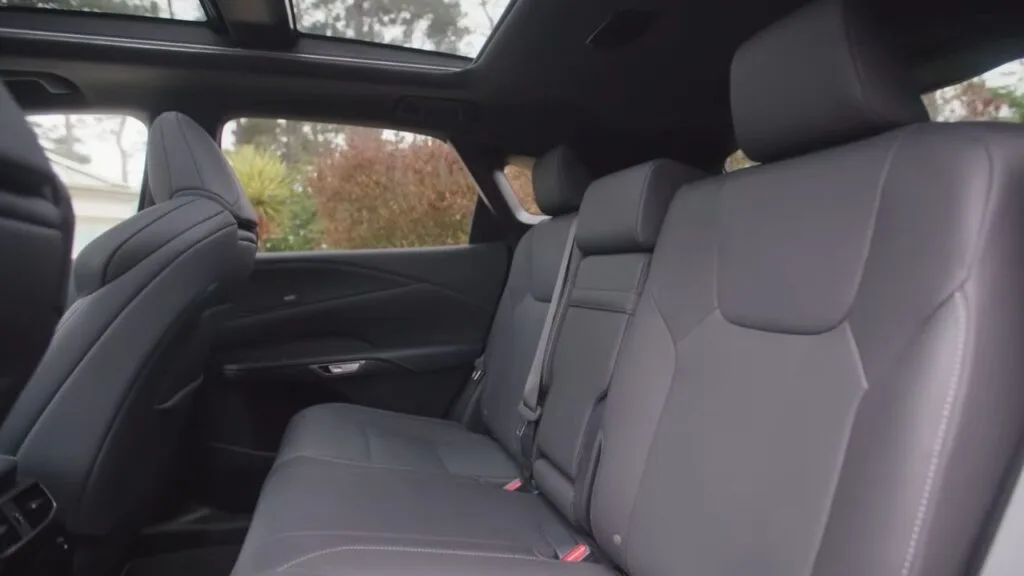 2025 Lexus RX vs. 2025 Acura MDX vs. 2025 Mazda CX-70 Size and Interior Space