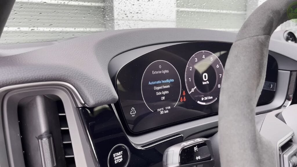2025 Porsche Cayenne Interior and Tech Enhancements