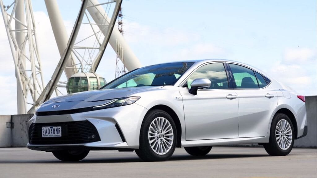 2025 Toyota Camry Hybrid