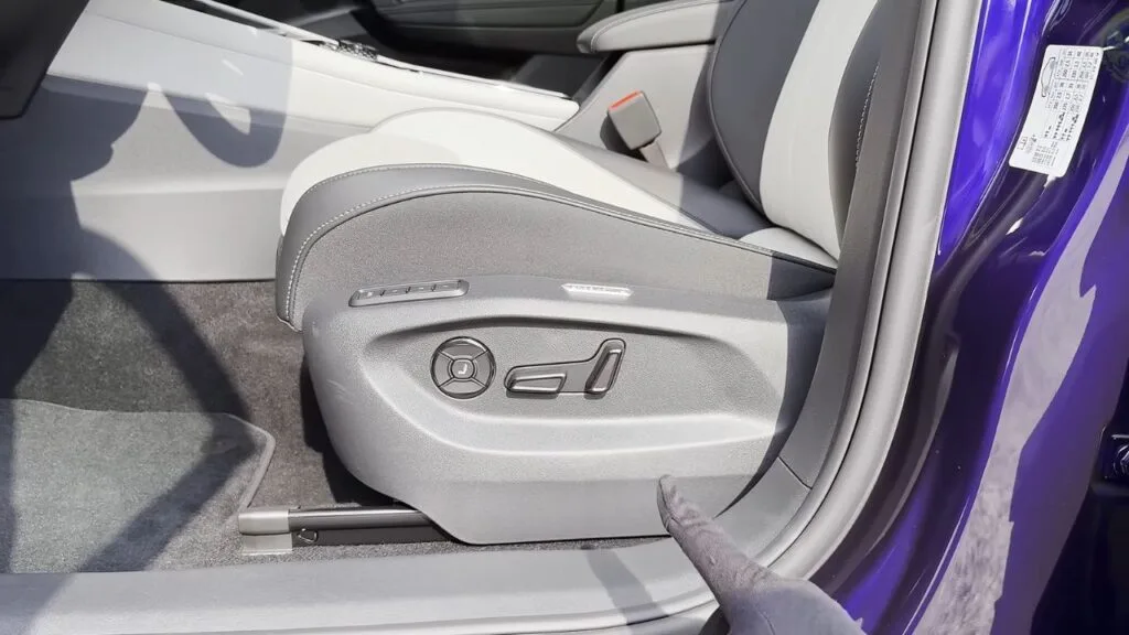 2025 Volkswagen Tayron Seat Control