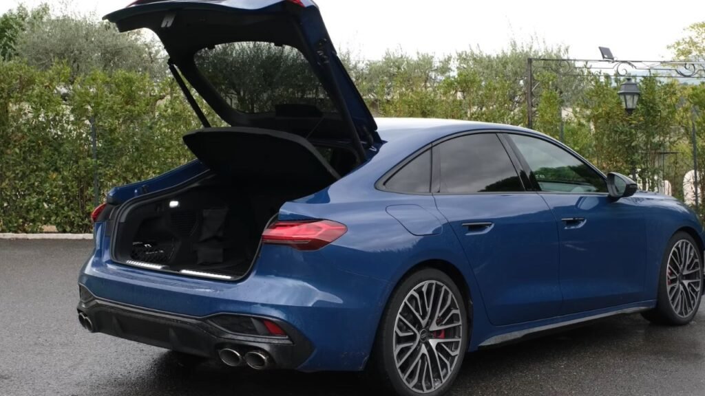 2025 Audi S5 Avant Cargo Space