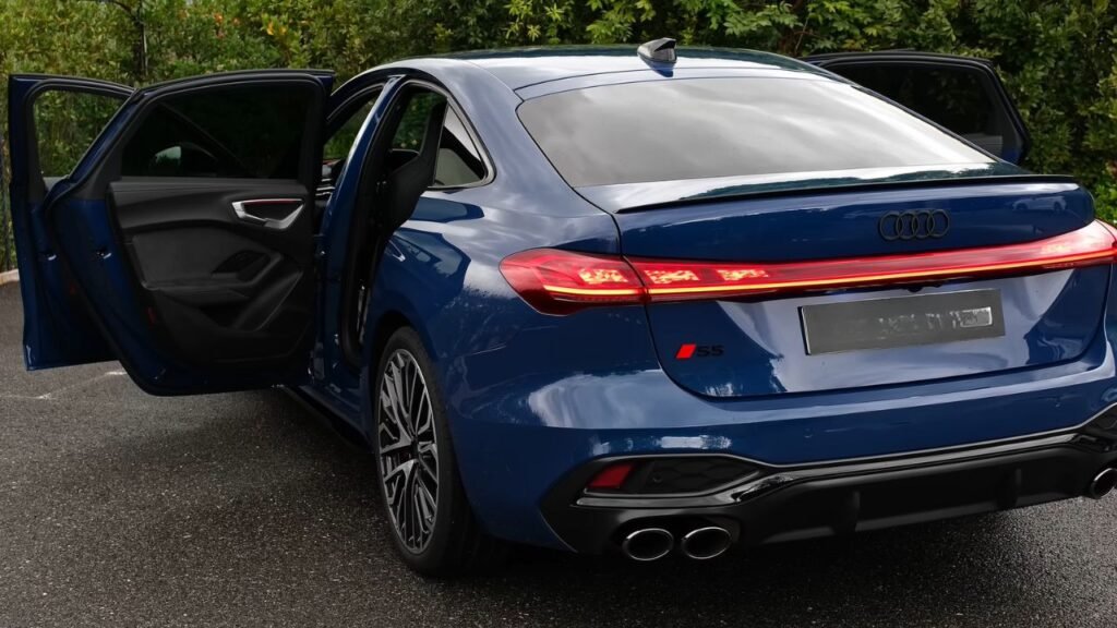 2025 Audi S5 Avant Exterior Styling