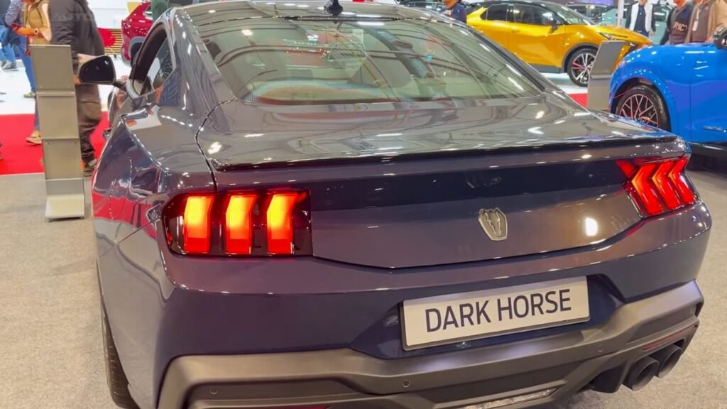 Competitors of 2025 Ford Mustang Dark Horse