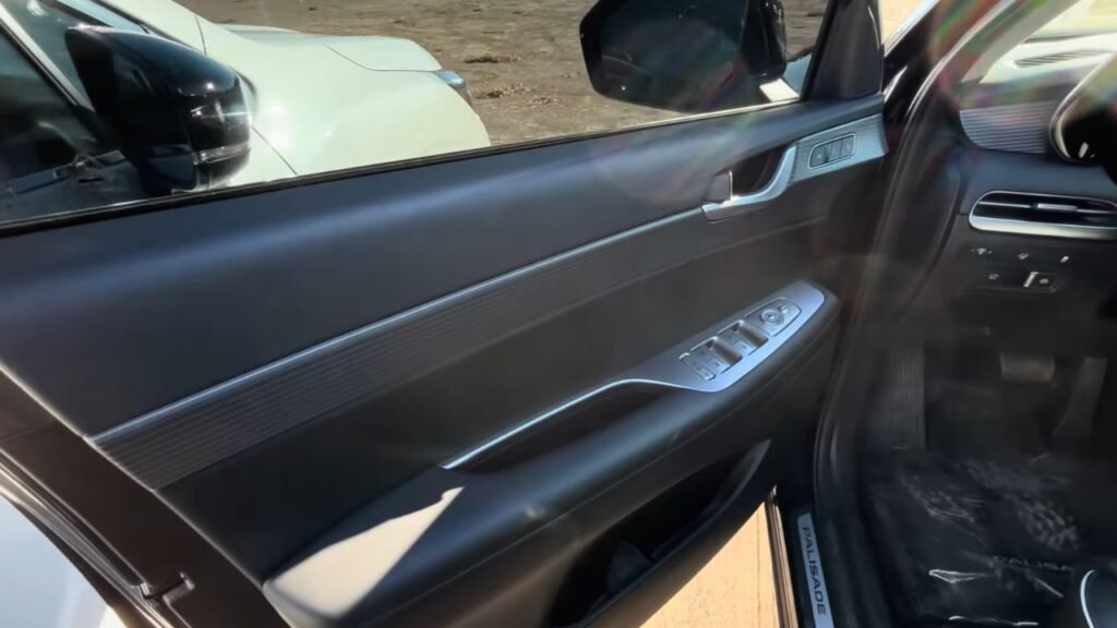 2024 Hyundai Palisade Door