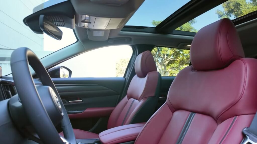 2025 Mazda CX-50 Hybrid Seats
