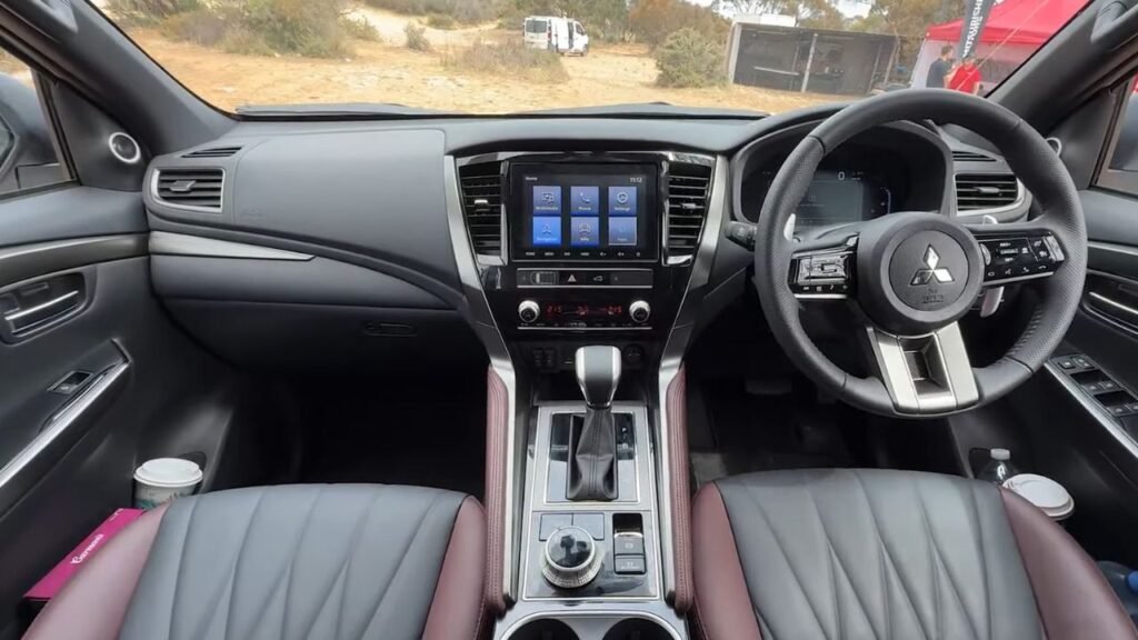 2025 Mitsubishi Pajero Sport Cabin