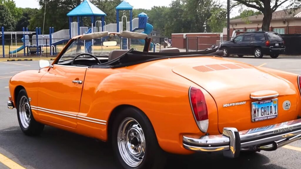 Karmann Ghia Interior Features