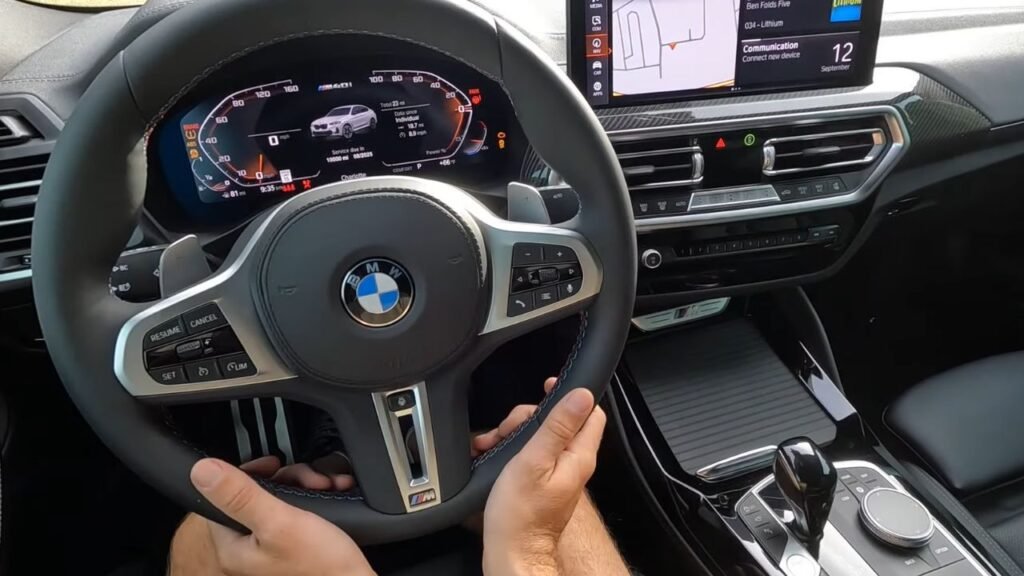 2025 BMW X4 M40i Steering