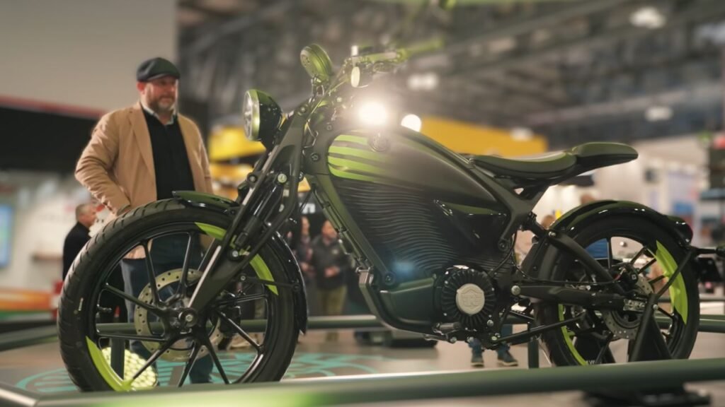 Royal Enfield Flying Flea Electric at EICMA Milan