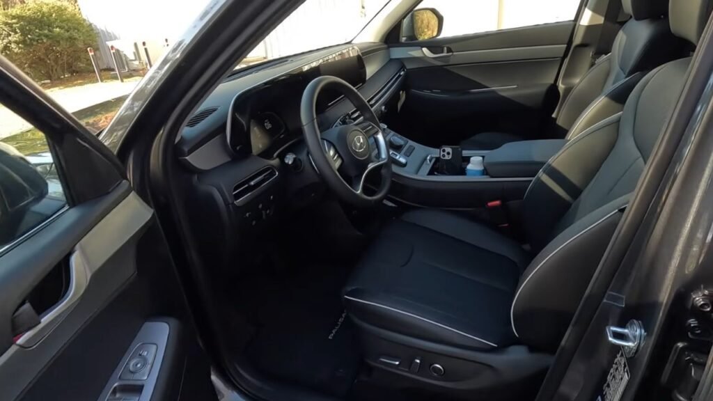 2025 Hyundai Palisade XRT Cabin