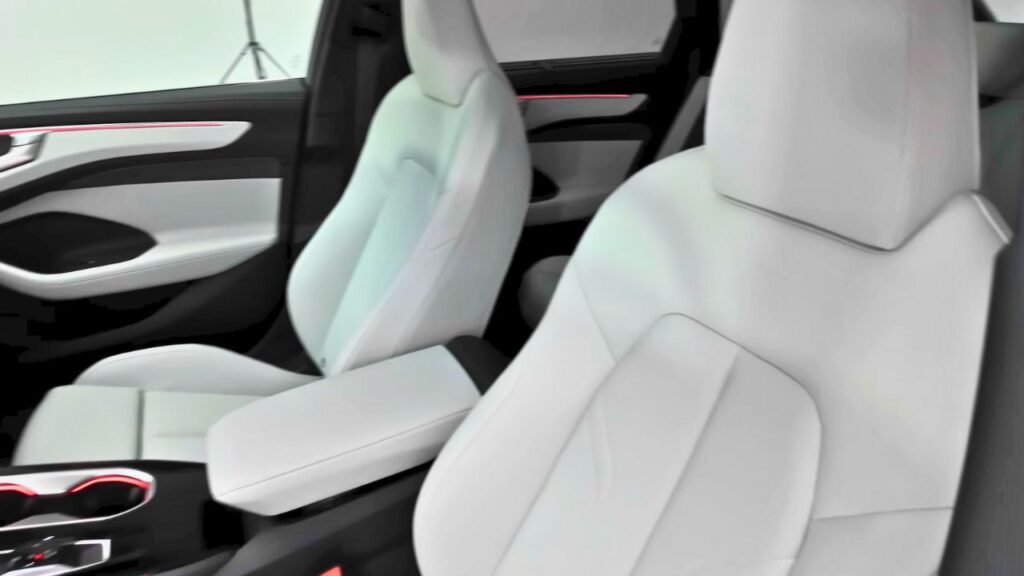 2026 Audi A6 Avant Interior Front Seat