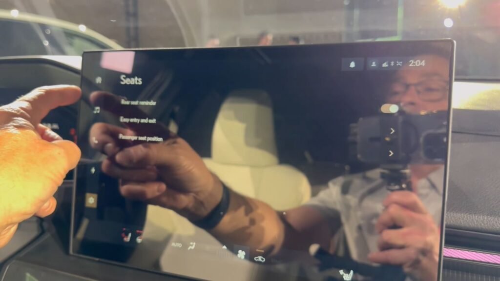 2026 Lexus ES Interior  Screen Display