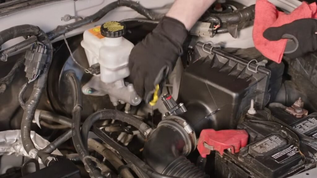How to check transmission fluid