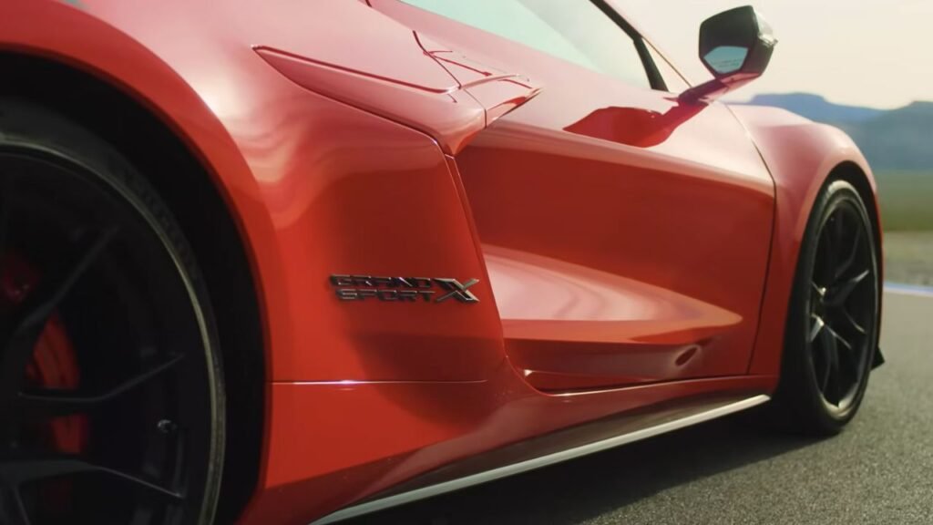 2027 corvette grand sport graphics