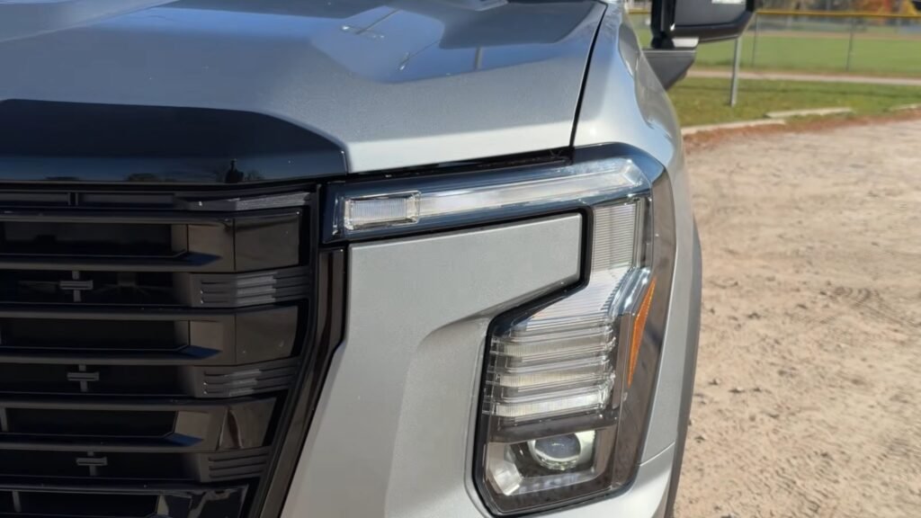 2027 gmc sierra headlight design